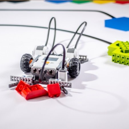 Laboratoria Przyszłości: Pracownia LEGO Education duża Laboratoria Przyszłości: Pracownia LEGO Education duża