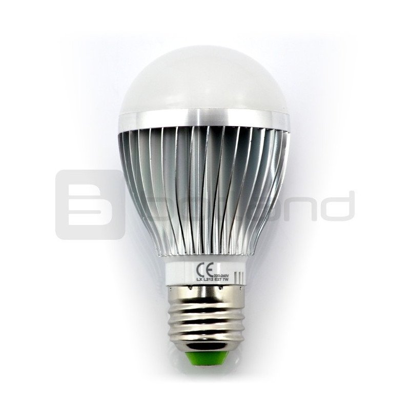 LED žárovka LTC, E27, 7W, 595lm, teplá barva