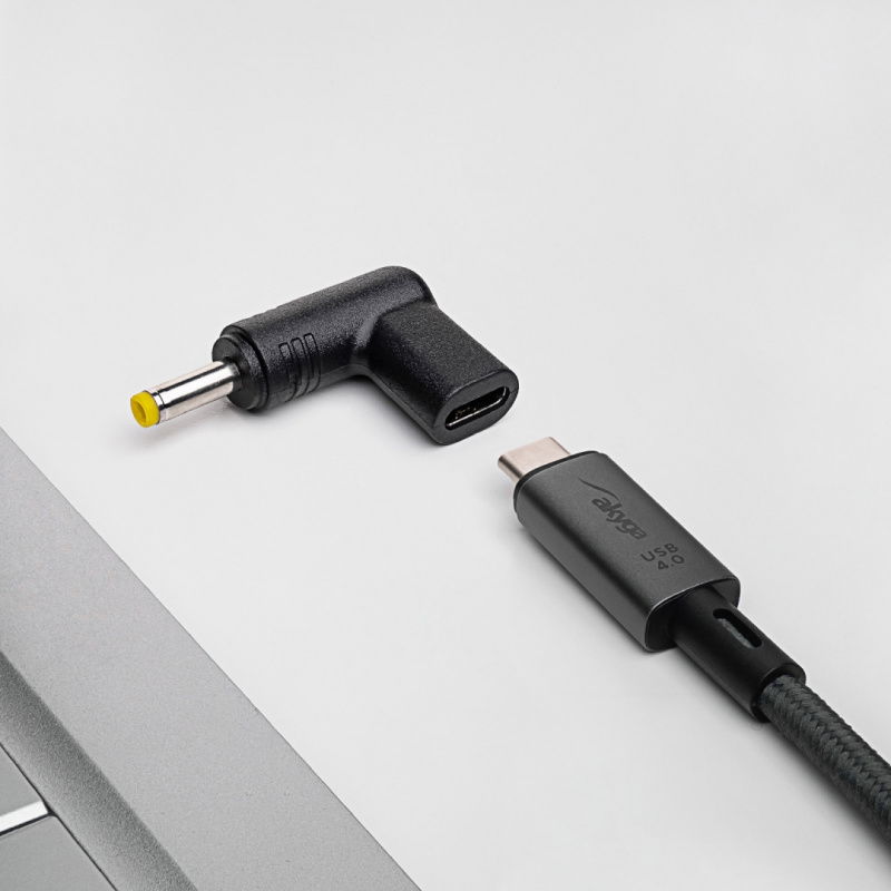 Wtyczka do zasilacza uniwersalnego Akyga AK-ND-C04 USB-C / 4.0