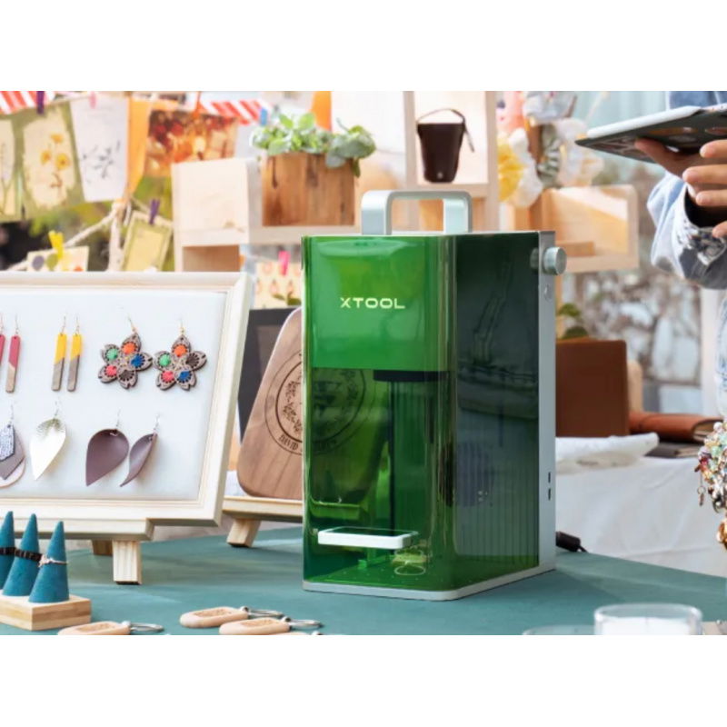 xTool F1 2v1 - 10W diodový a 2W infračervený laserový