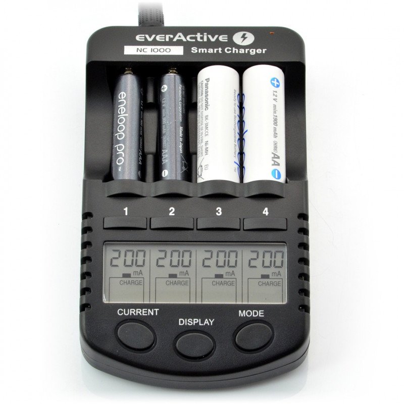 Nabíječka baterií EverActive NC-1000