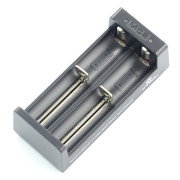 Nabíječka baterií XTAR MC2 18650