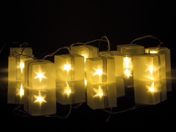 LED girlanda - ve tvaru dárků - hologramový efekt
