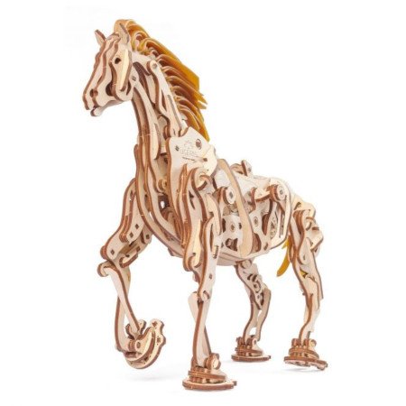 Kůň-mechanoid je kombinací přírody a mechaniky.