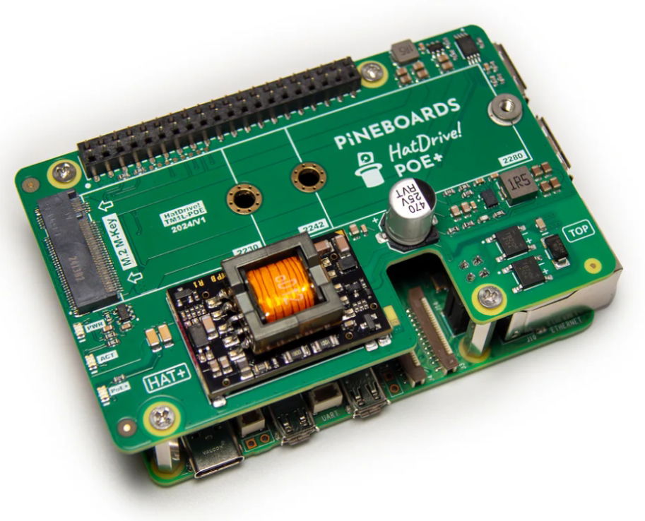 Pineboards HatDrive! PoE+ - PoE power overlay s adaptérem NVMe pro Raspberry Pi 5