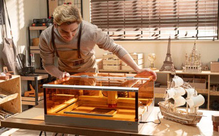 Laserový plotr TOOCAA L2